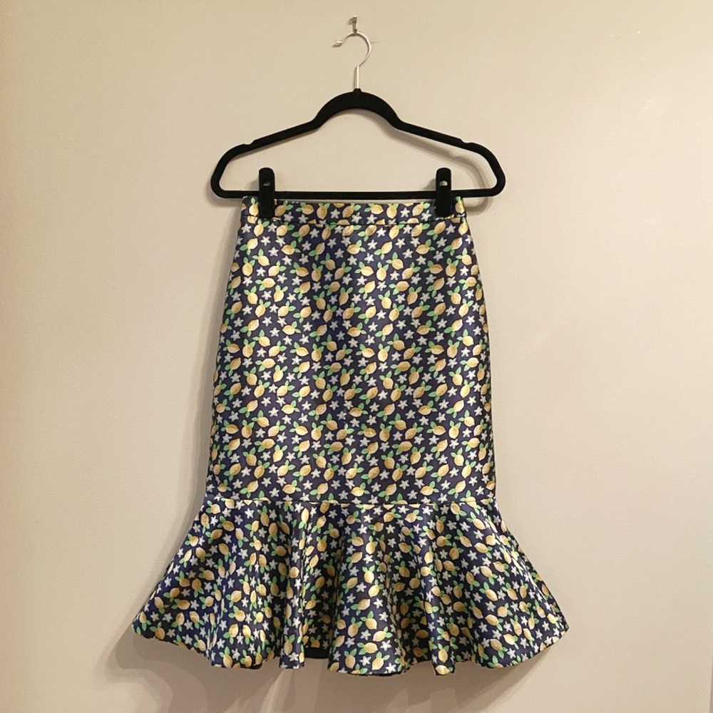 J. Crew Jacquard Lemon and Floral Trumpet Skirt, Size 4 - Picture 4 of 13